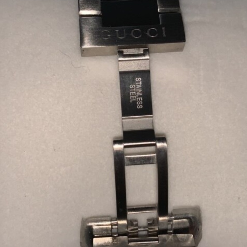 Gucci watch - Picture 3 of 3
